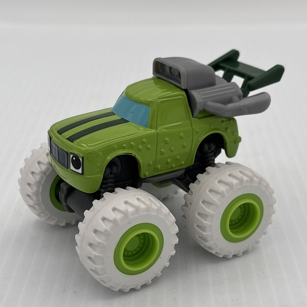 Blaze And The Monster Machines Die Cast - MONSTER ENGINE PICKLE Spoiler Racer